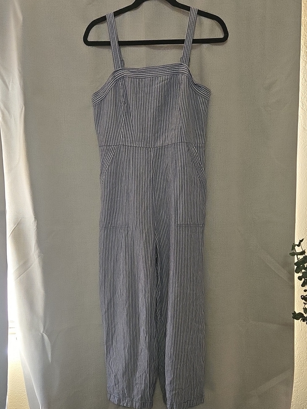 Old Navy Blue & White Striped Linen-Blend Cropped Wide-Leg Jumpsuit